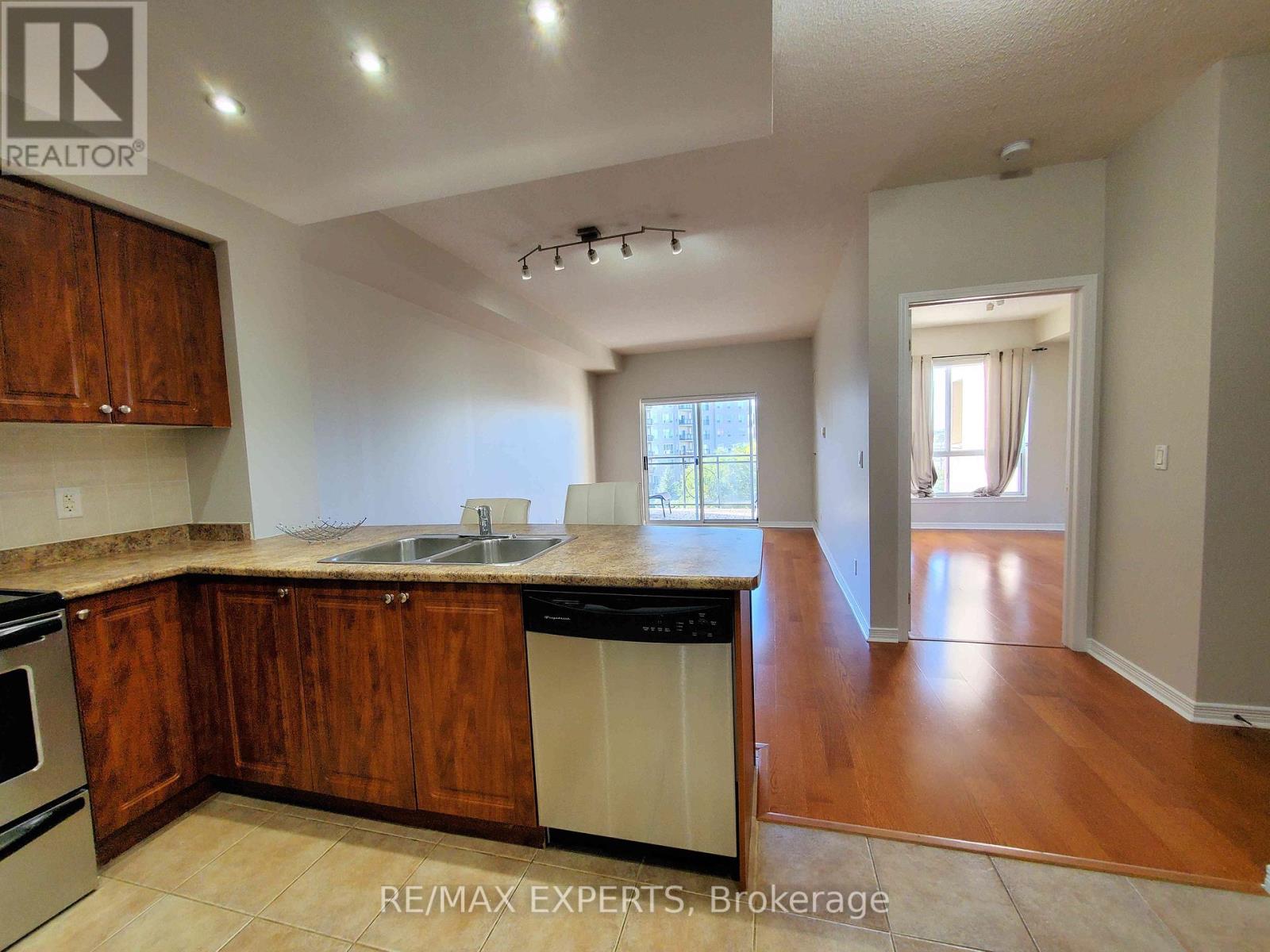 416 - 2 Maison Parc Court, Vaughan, Ontario  L4J 9K4 - Photo 12 - N12447737