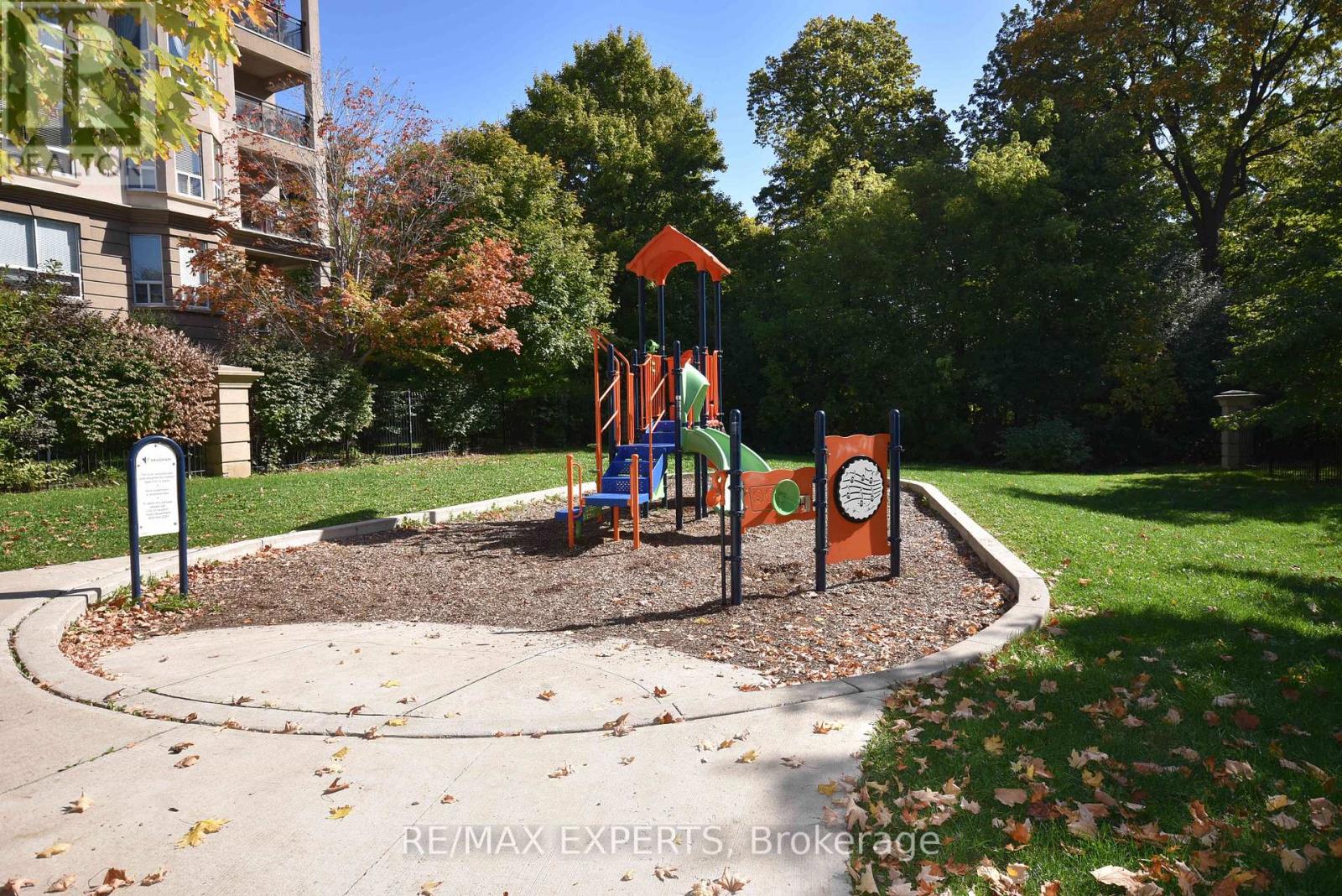 416 - 2 Maison Parc Court, Vaughan, Ontario  L4J 9K4 - Photo 27 - N12447737