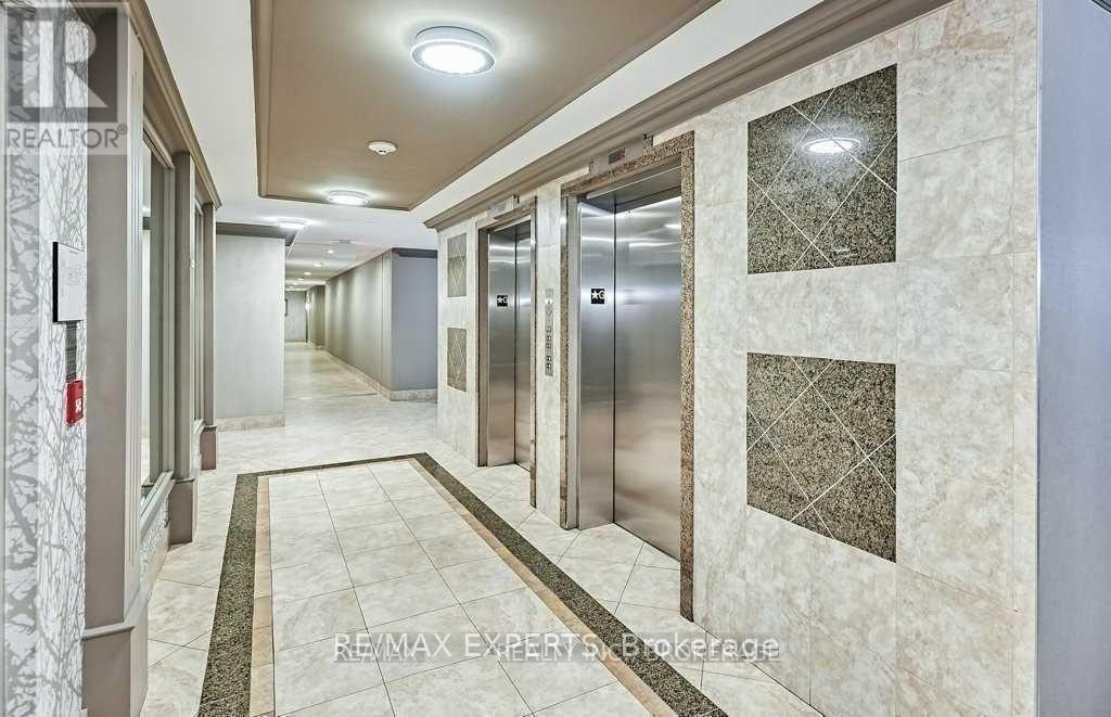 416 - 2 Maison Parc Court, Vaughan, Ontario  L4J 9K4 - Photo 5 - N12447737