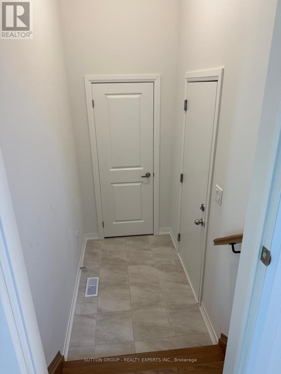6 Raja Street, Brampton, Ontario  L6P 3K8 - Photo 28 - W12368800