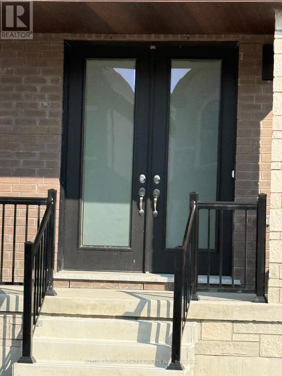 6 Raja Street, Brampton, Ontario  L6P 3K8 - Photo 3 - W12368800