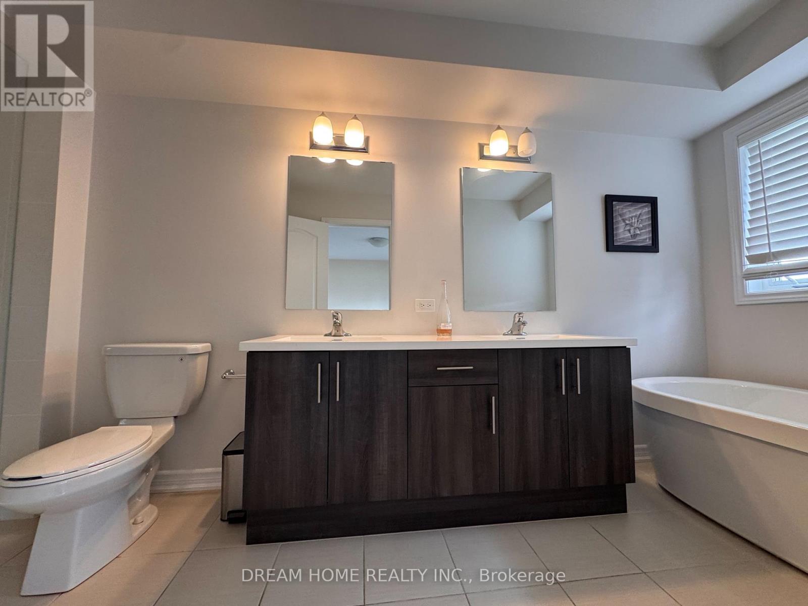 3048 Cascade Common, Oakville, Ontario  L6H 7E3 - Photo 22 - W12446750