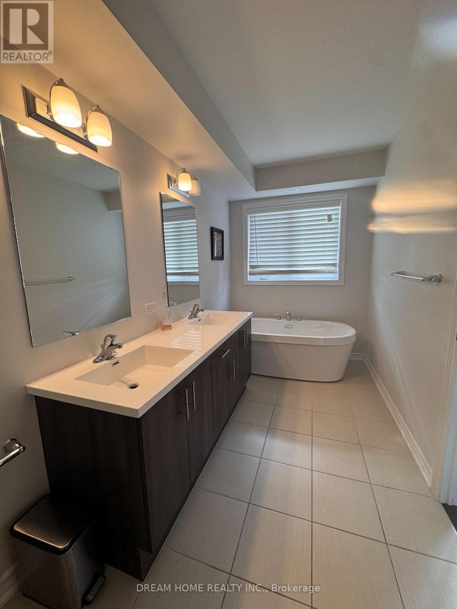 3048 Cascade Common, Oakville, Ontario  L6H 7E3 - Photo 19 - W12446750