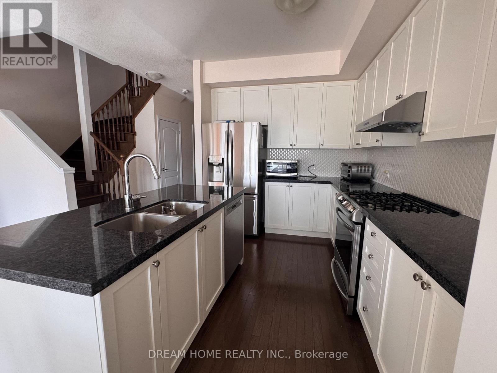 3048 Cascade Common, Oakville, Ontario  L6H 7E3 - Photo 8 - W12446750