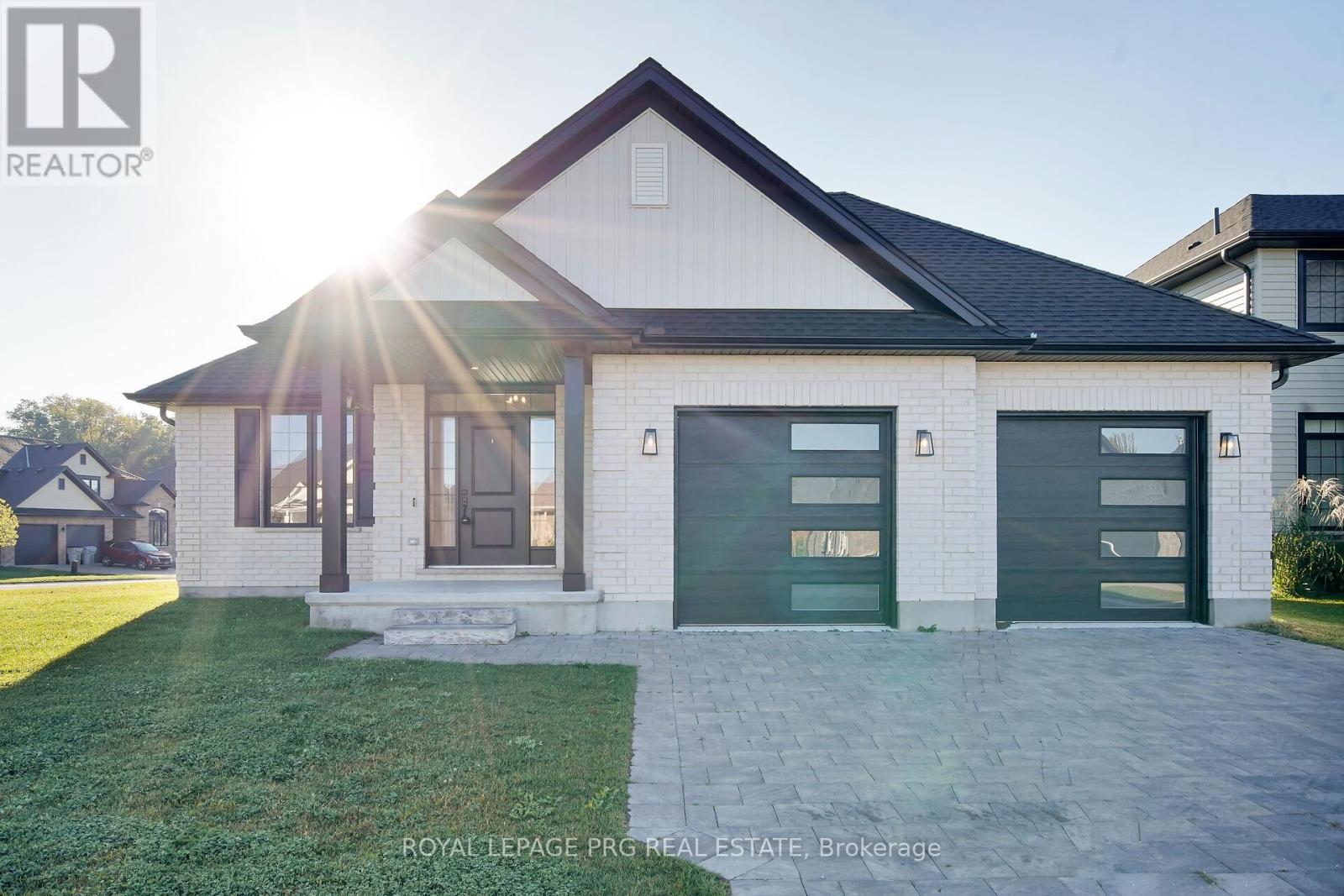 649 Tull Street, Strathroy-Caradoc, Ontario  N0L 1W0 - Photo 3 - X12447775