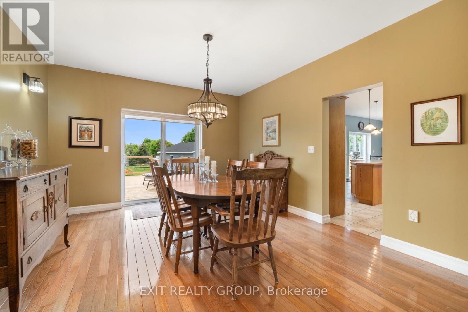 830 County Rd 20, Prince Edward County (Wellington), Ontario  K0K 3L0 - Photo 22 - X12447926
