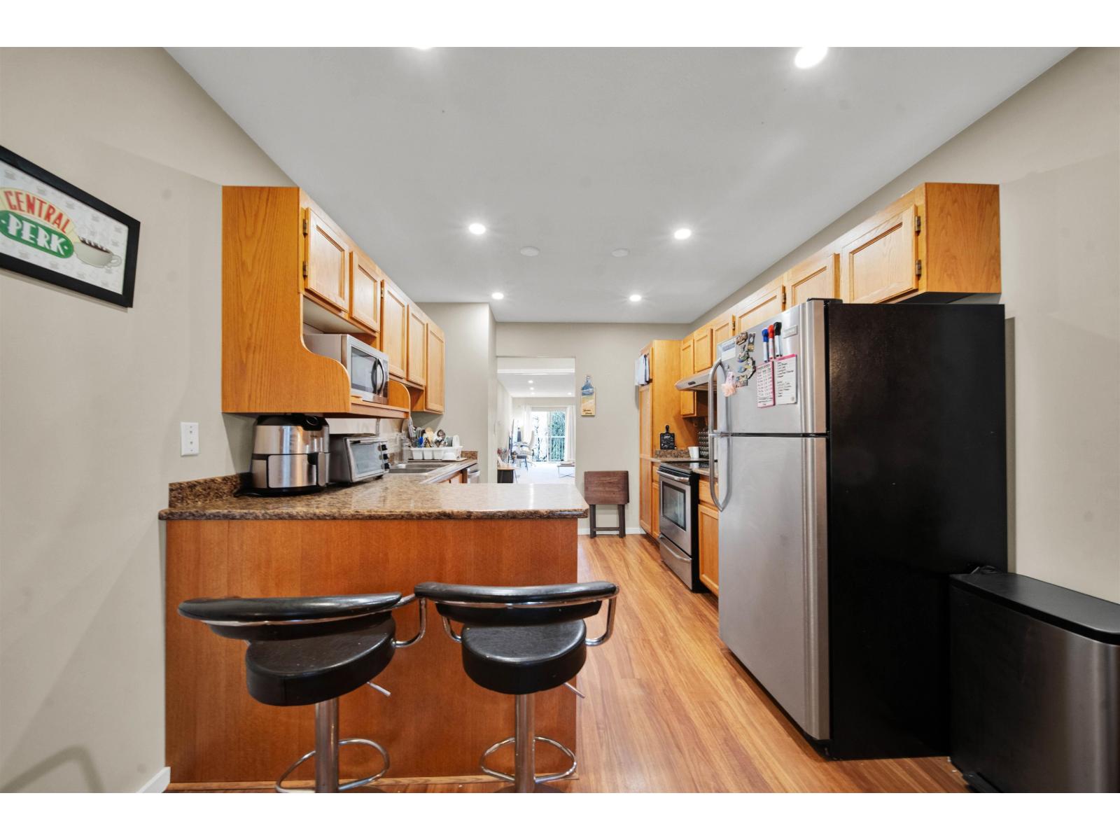 232 5641 201 Street Street, Langley, British Columbia  V3A 8A4 - Photo 7 - R3055628