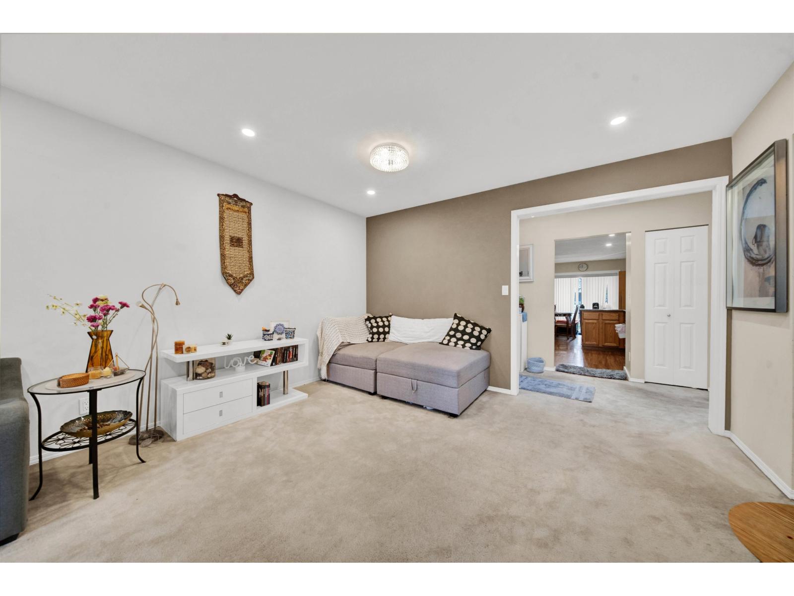 232 5641 201 Street Street, Langley, British Columbia  V3A 8A4 - Photo 5 - R3055628