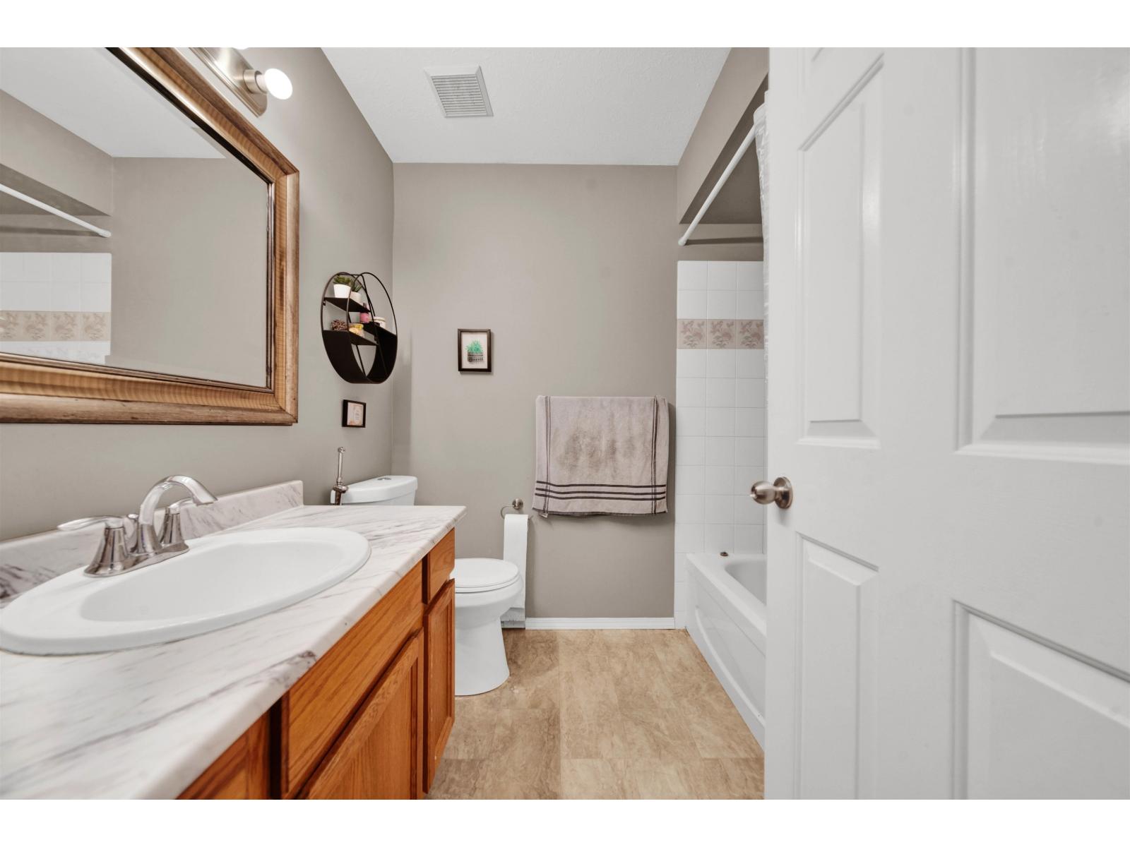 232 5641 201 Street Street, Langley, British Columbia  V3A 8A4 - Photo 15 - R3055628