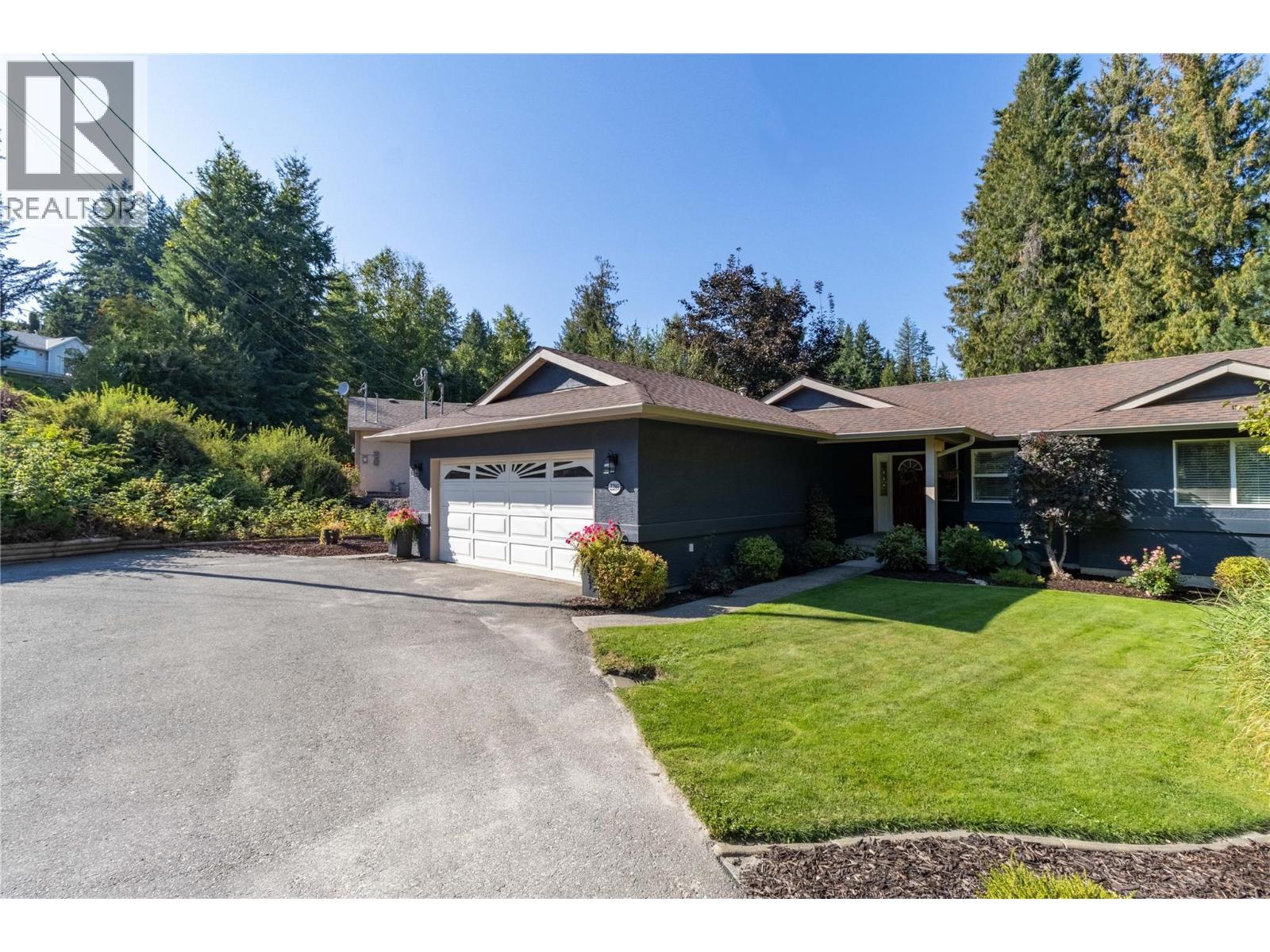 2289 Ta Lana Trail, Sorrento, British Columbia