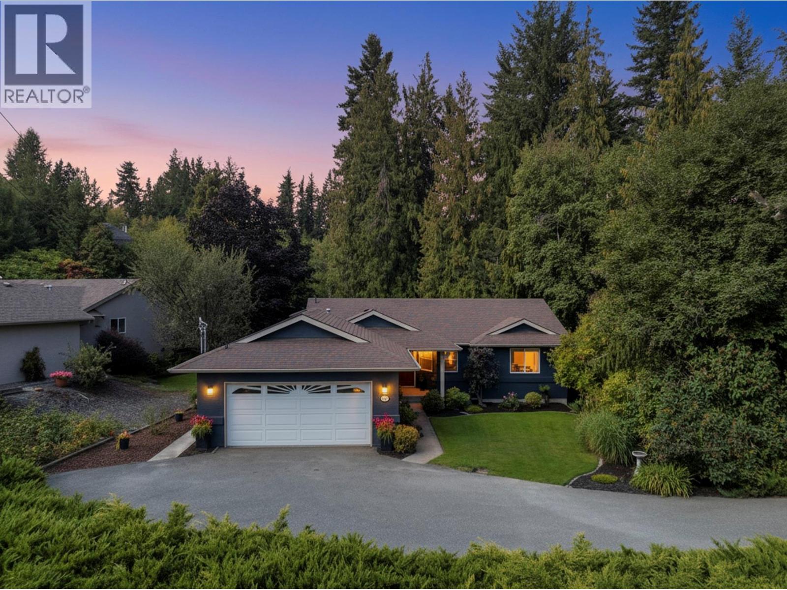 2289 Ta Lana Trail, Sorrento, British Columbia  V0E 2W2 - Photo 2 - 10364507