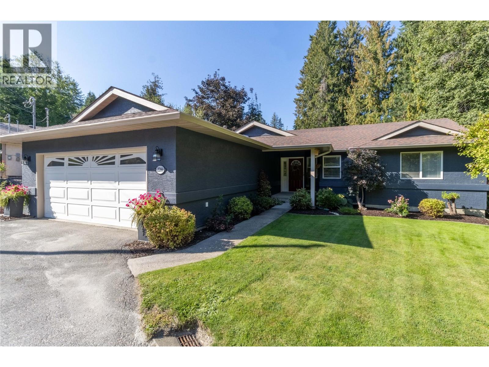 2289 Ta Lana Trail, Sorrento, British Columbia  V0E 2W2 - Photo 11 - 10364507