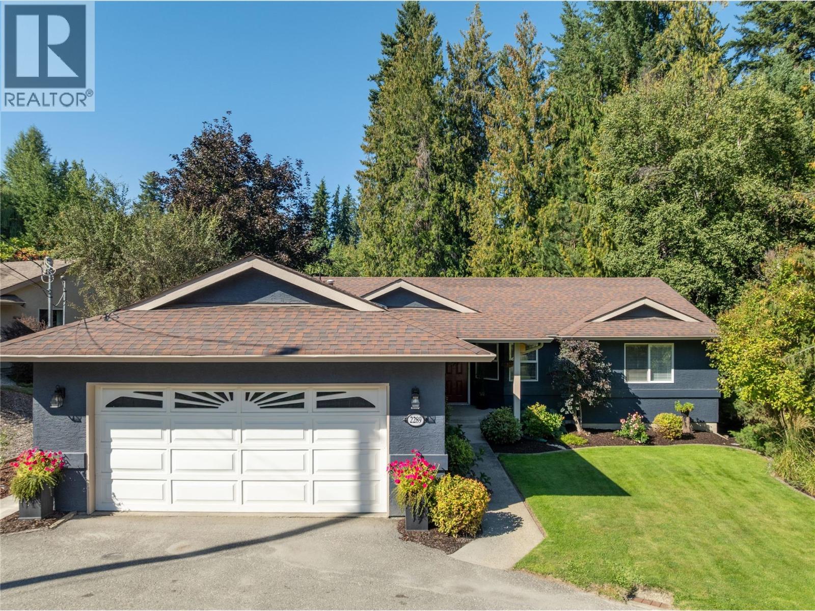 2289 Ta Lana Trail, Sorrento, British Columbia  V0E 2W2 - Photo 8 - 10364507