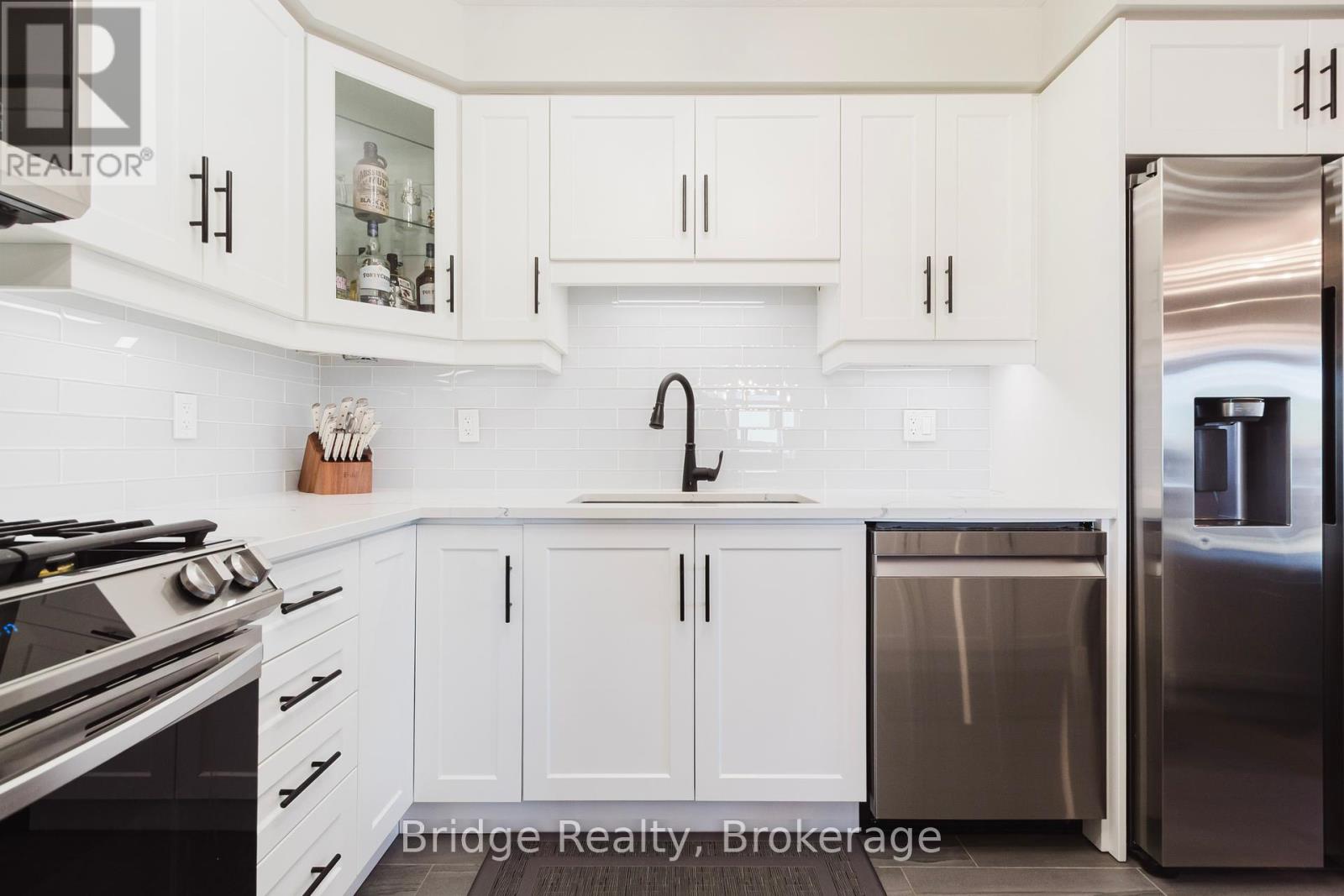 1637 Dunkirk Avenue, Woodstock, Ontario  N4T 0L7 - Photo 12 - X12447110