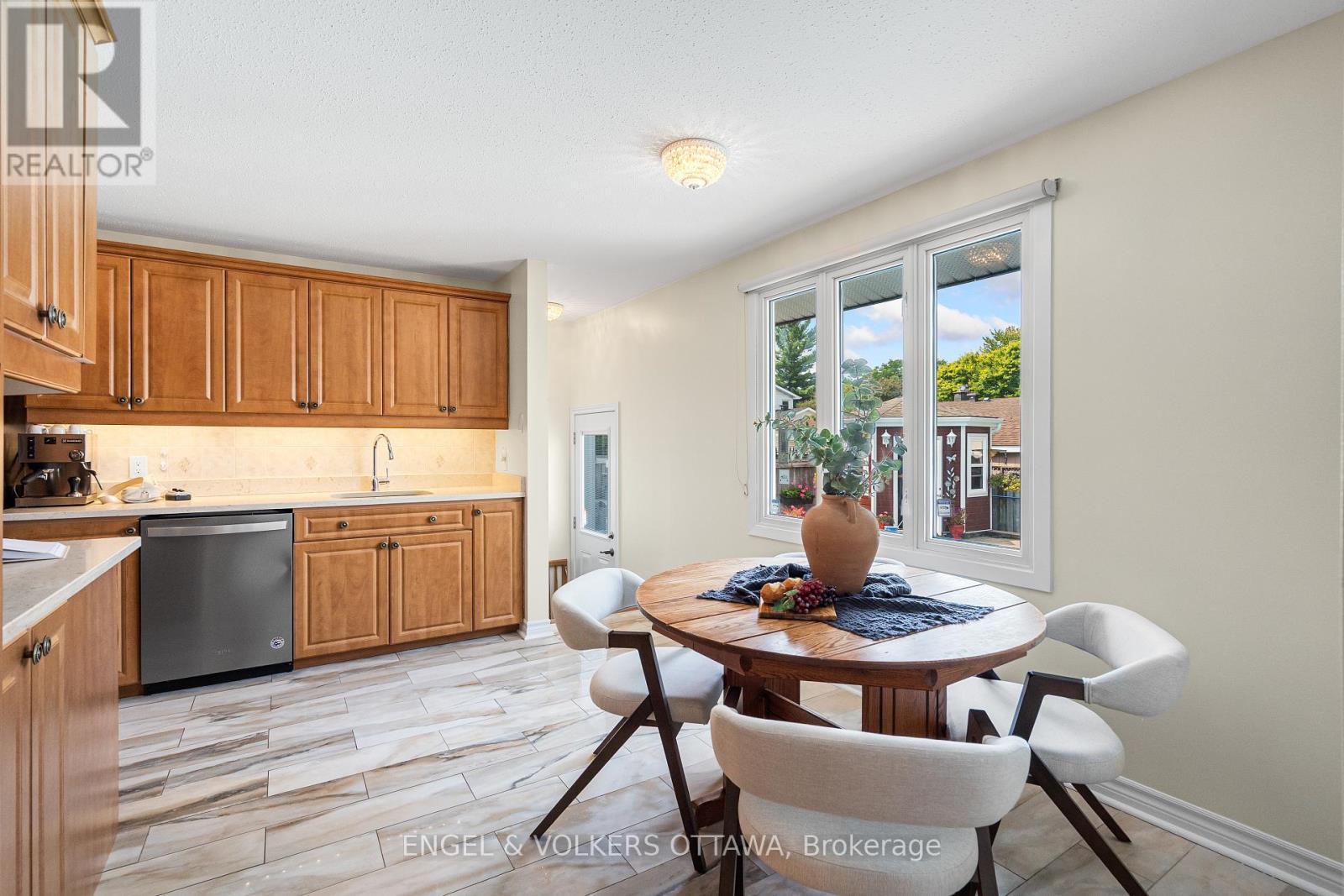 16 Benson Street, Ottawa, Ontario  K2E 5J5 - Photo 16 - X12447912