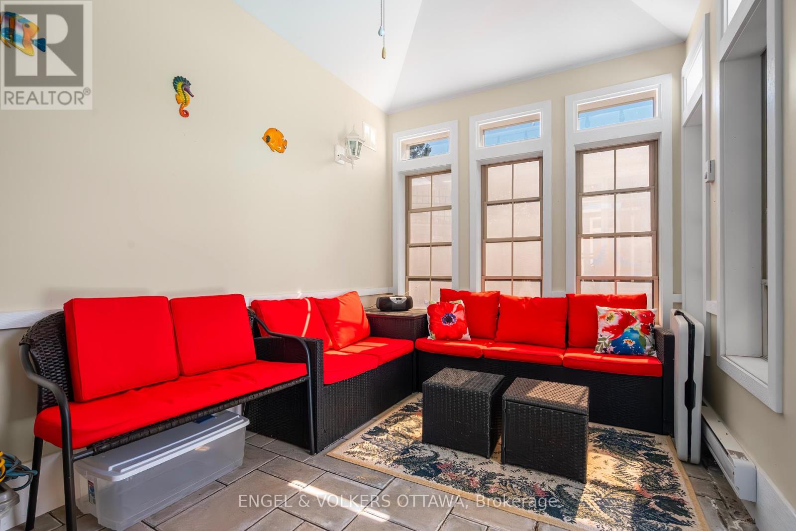 16 Benson Street, Ottawa, Ontario  K2E 5J5 - Photo 41 - X12447912