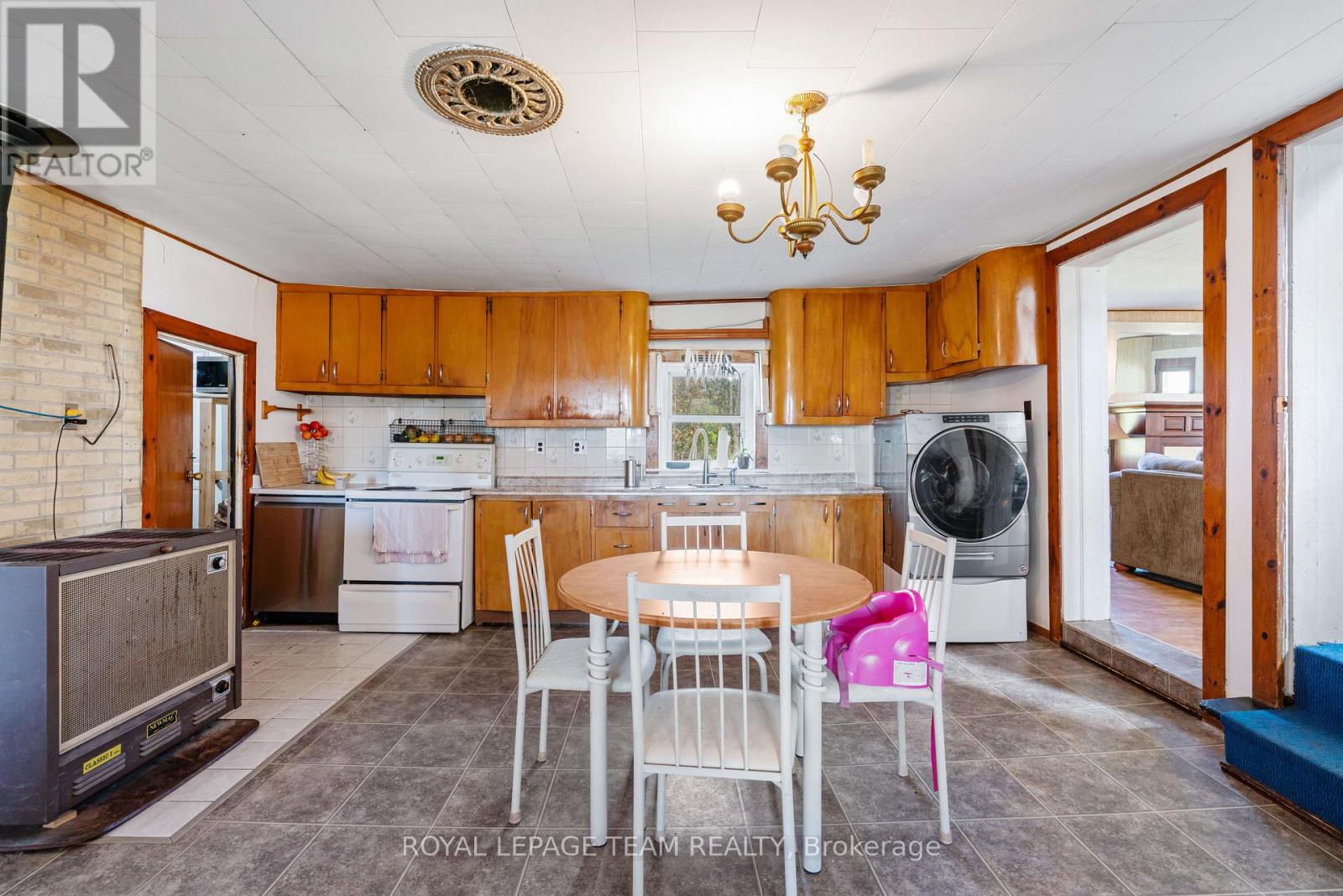 3910 County 7 Road, South Dundas, Ontario  K0C 1H0 - Photo 7 - X12447920