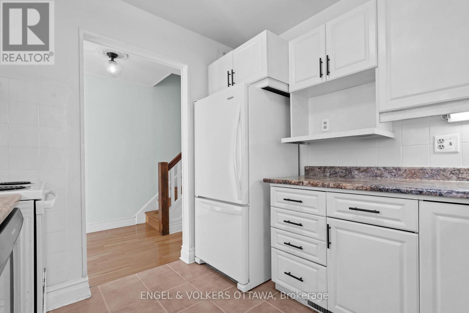 329 Hamilton Avenue S, Ottawa, Ontario  K1Y 1C4 - Photo 11 - X12447962