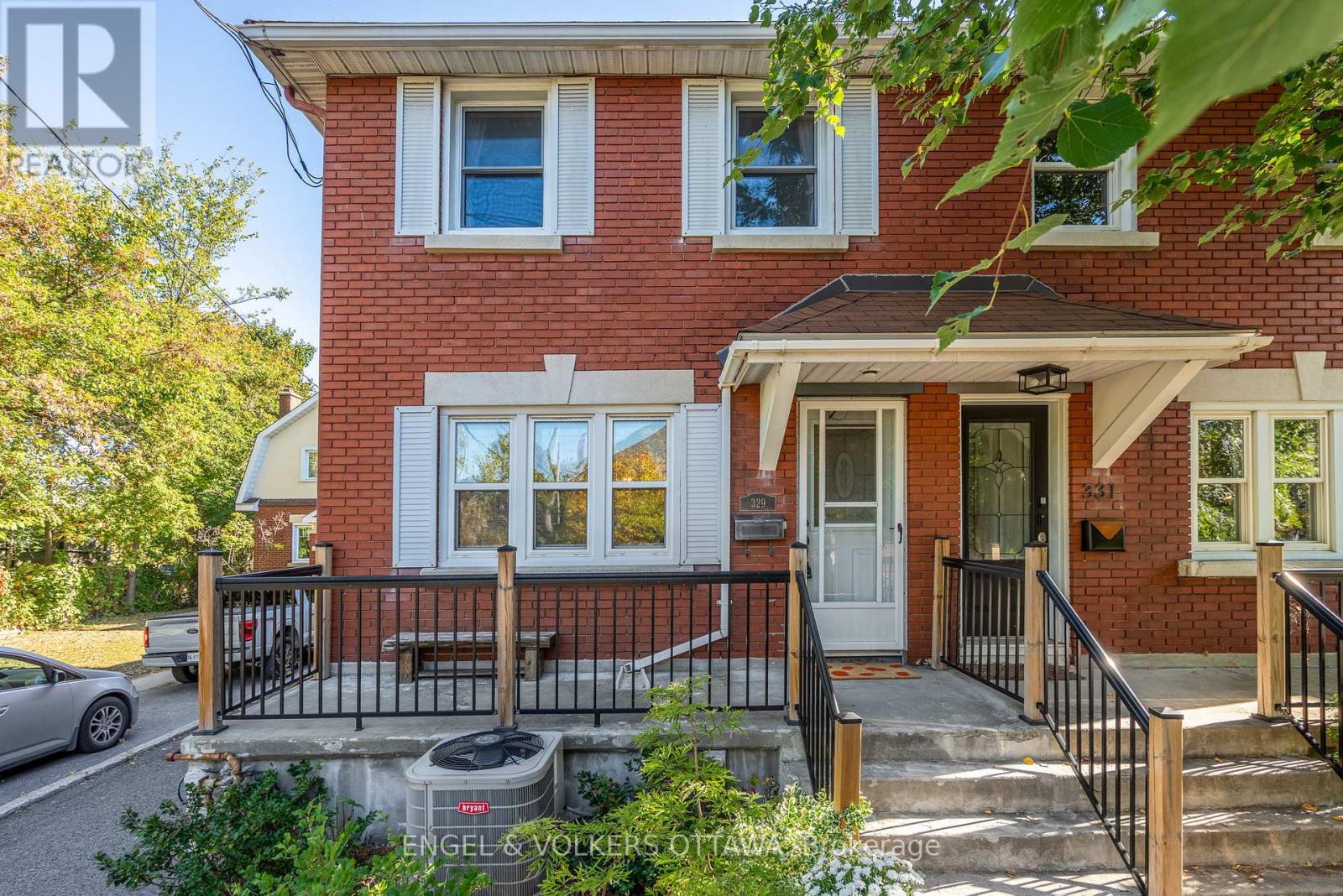 329 Hamilton Avenue S, Ottawa, Ontario  K1Y 1C4 - Photo 2 - X12447962