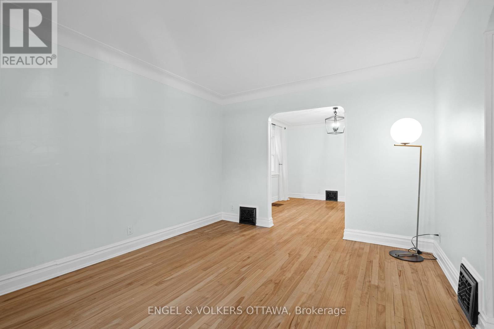 329 Hamilton Avenue S, Ottawa, Ontario  K1Y 1C4 - Photo 5 - X12447962