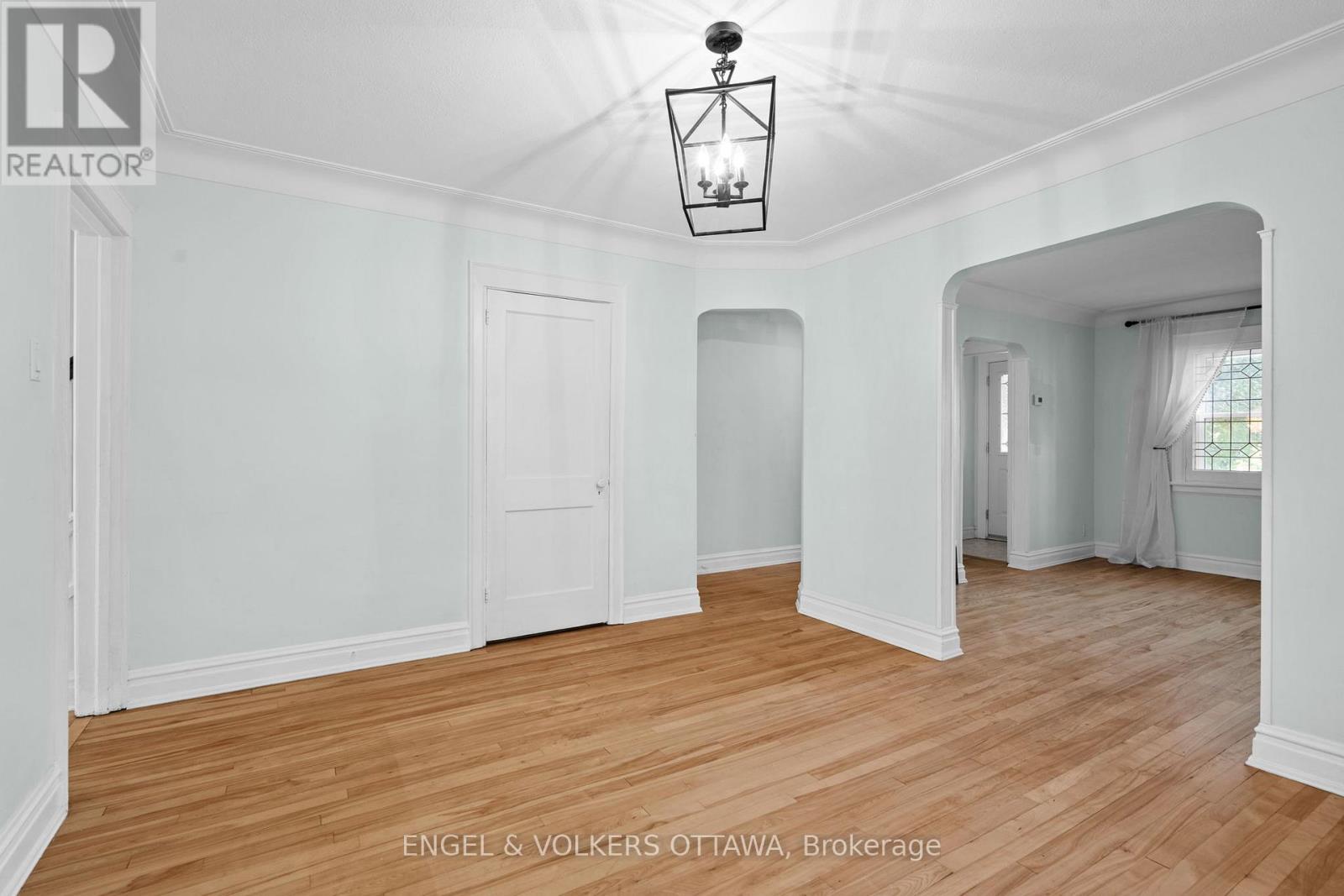 329 Hamilton Avenue S, Ottawa, Ontario  K1Y 1C4 - Photo 7 - X12447962