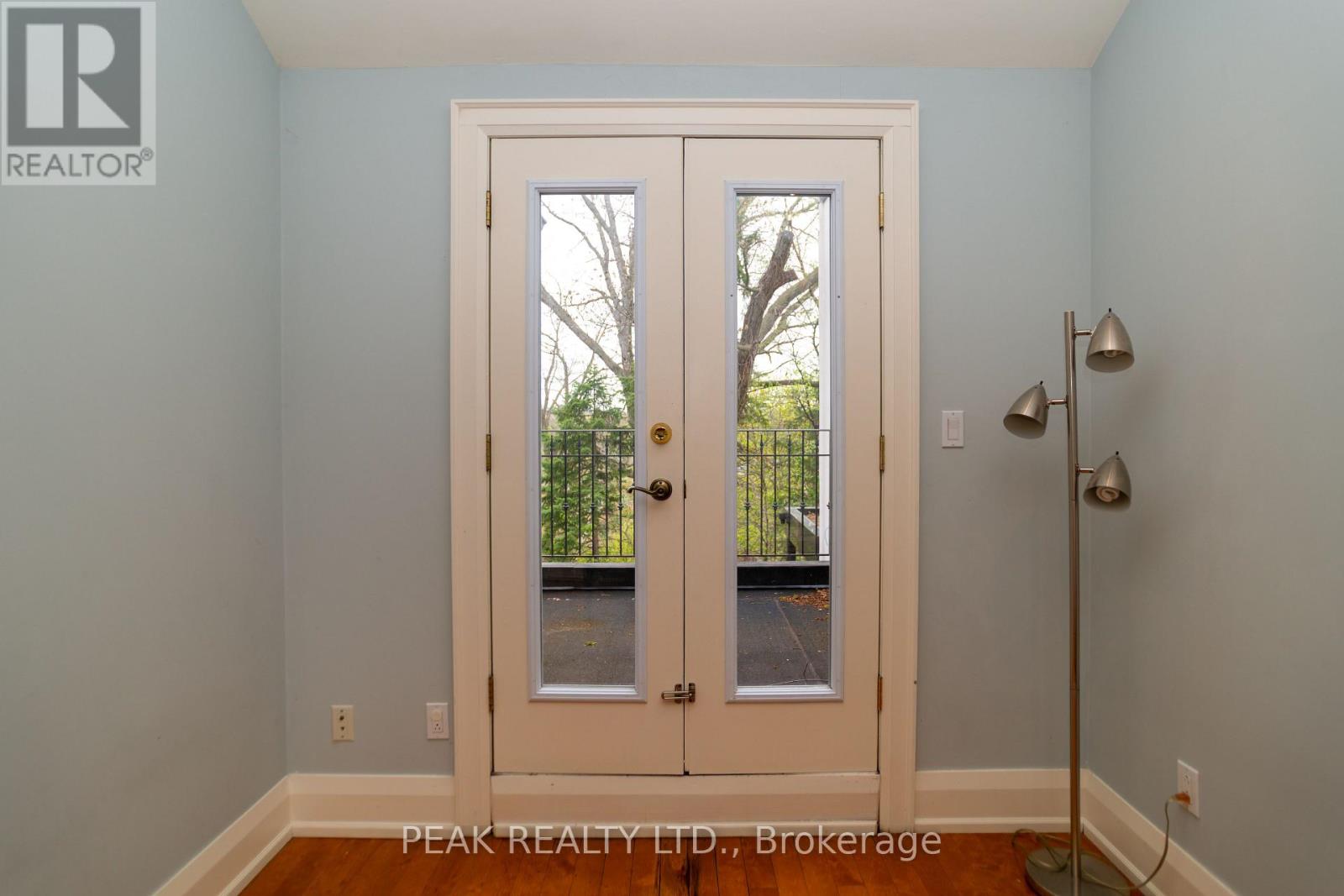 136 Humbercrest Boulevard, Toronto (Runnymede-Bloor West Village), Ontario  M6S 4L3 - Photo 19 - W12447809