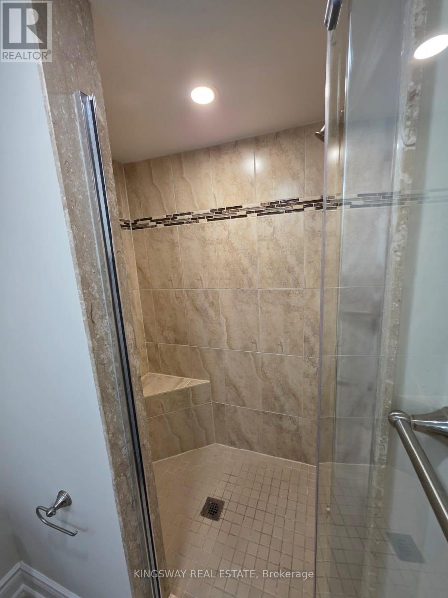 16 Rainy Dale Road, Brampton, Ontario  L6V 4R7 - Photo 13 - W12447811