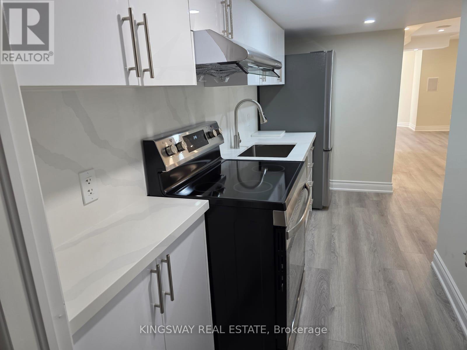 16 Rainy Dale Road, Brampton, Ontario  L6V 4R7 - Photo 2 - W12447811