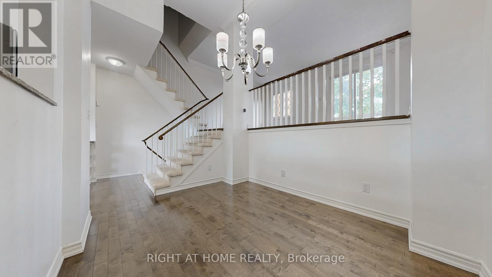 61 - 3360 Council Ring Road, Mississauga (Erin Mills), Ontario  L5L 2E4 - Photo 12 - W12447827