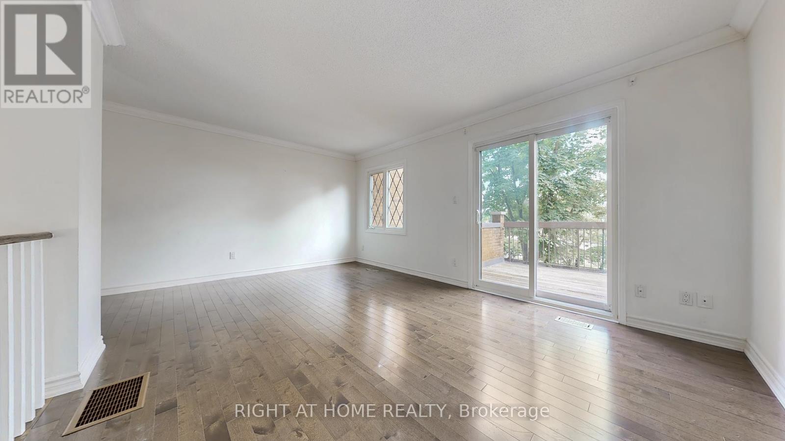 61 - 3360 Council Ring Road, Mississauga (Erin Mills), Ontario  L5L 2E4 - Photo 8 - W12447827