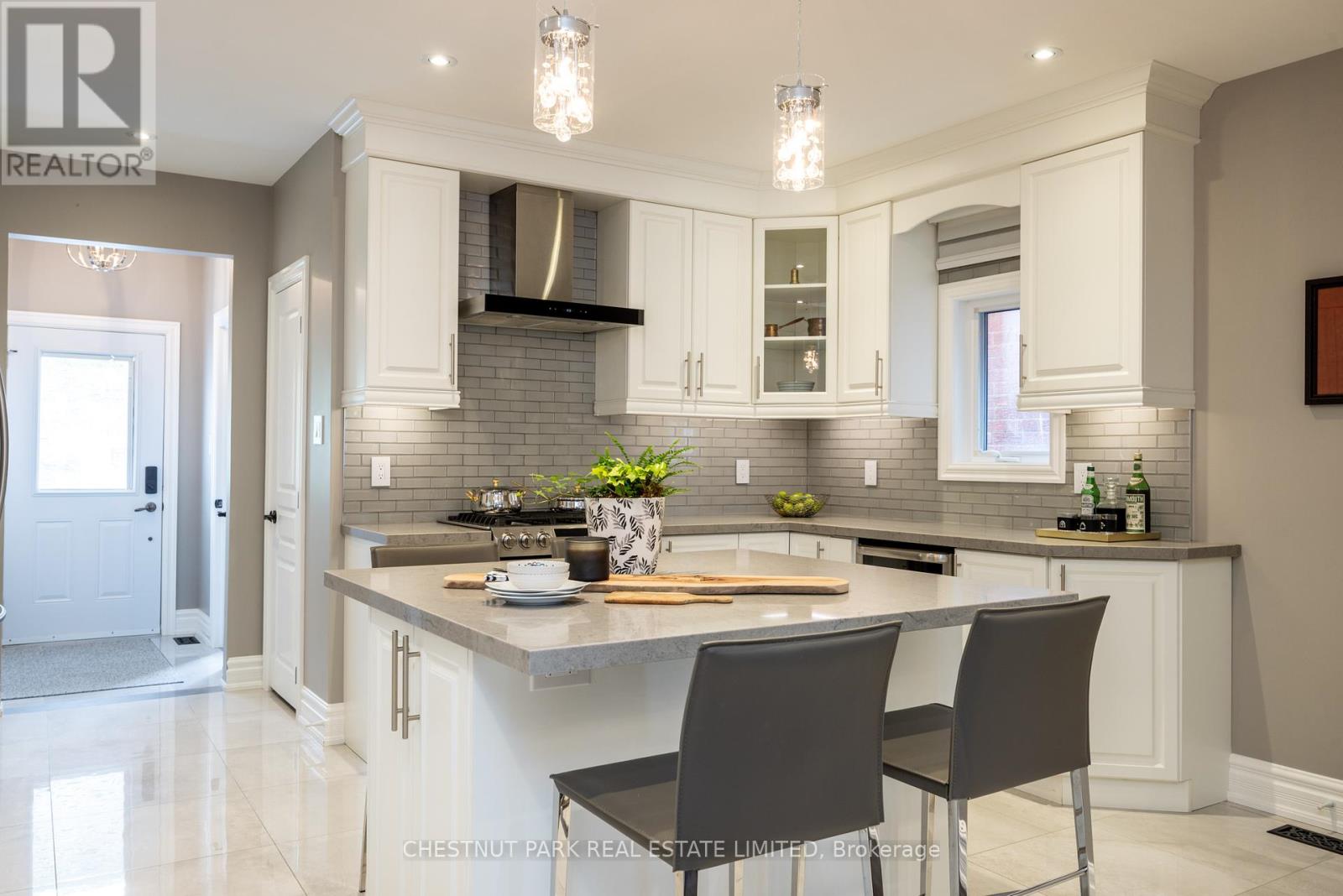 95 Sellers Avenue, Toronto (Corso Italia-Davenport), Ontario  M6E 3T7 - Photo 6 - W12447840