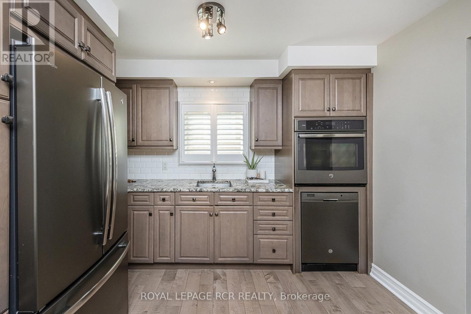 133 Goldgate Crescent, Orangeville, Ontario  L9W 4C2 - Photo 9 - W12447855