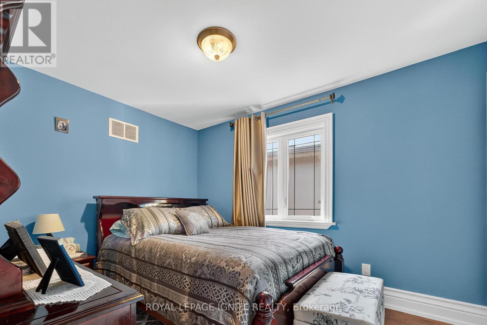 46 Lambton Avenue, Toronto, Ontario  M6N 2S1 - Photo 20 - W12447860