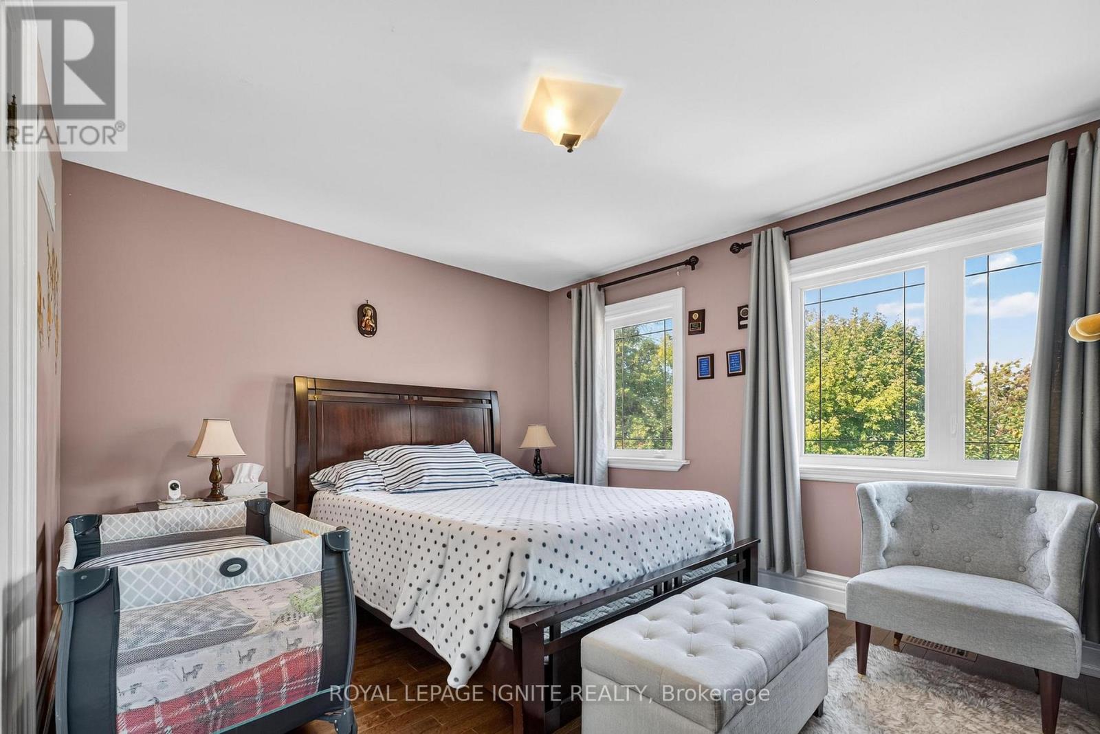 46 Lambton Avenue, Toronto, Ontario  M6N 2S1 - Photo 21 - W12447860