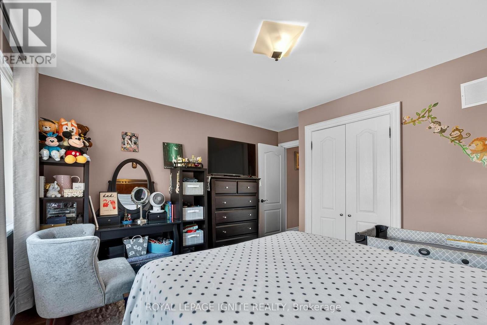 46 Lambton Avenue, Toronto, Ontario  M6N 2S1 - Photo 22 - W12447860