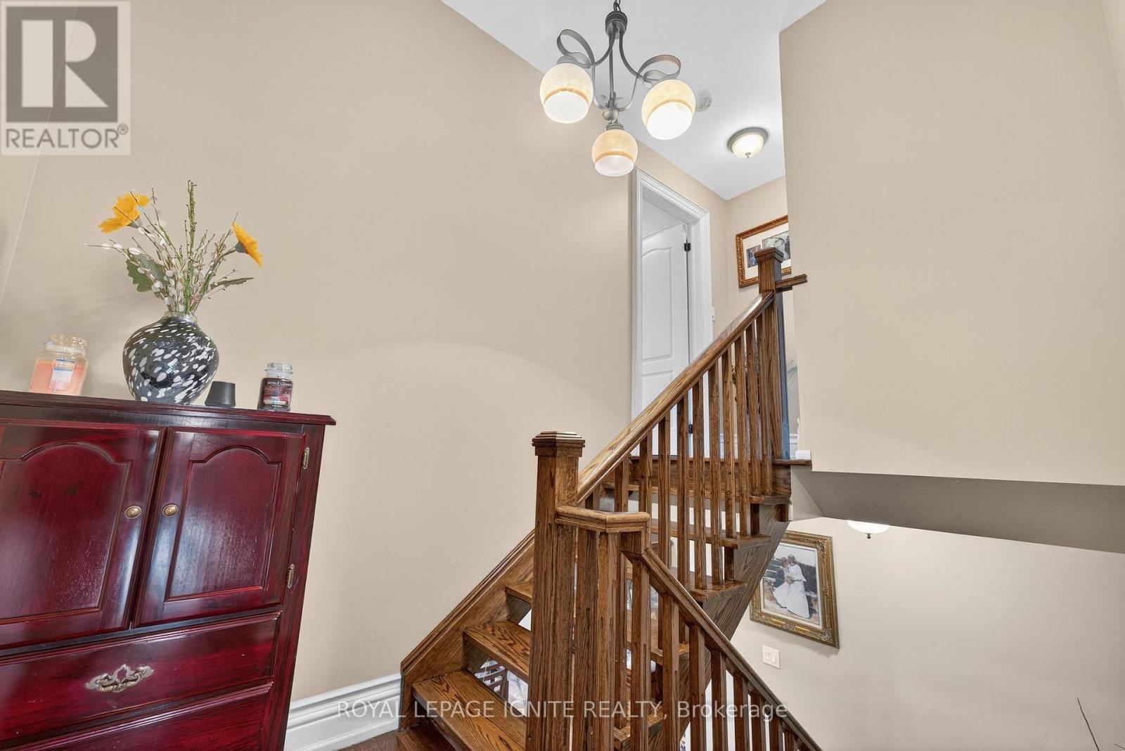 46 Lambton Avenue, Toronto, Ontario  M6N 2S1 - Photo 24 - W12447860