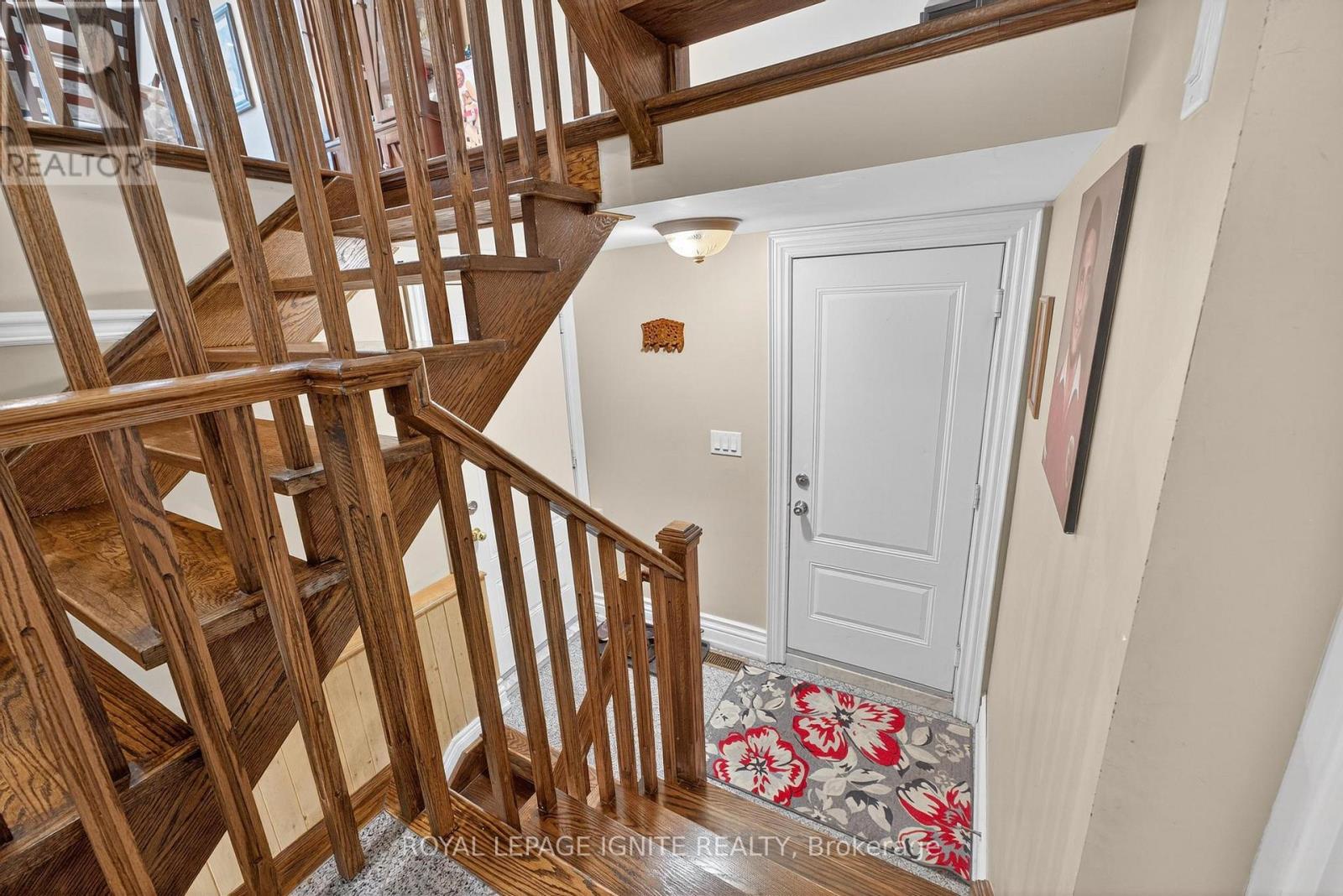 46 Lambton Avenue, Toronto, Ontario  M6N 2S1 - Photo 28 - W12447860