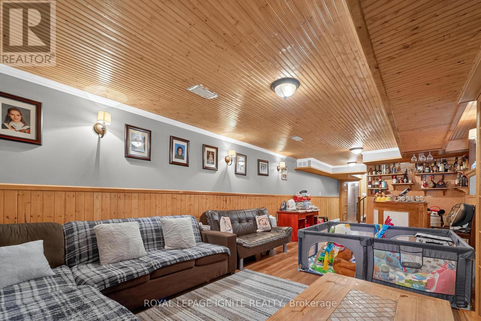 46 Lambton Avenue, Toronto, Ontario  M6N 2S1 - Photo 31 - W12447860
