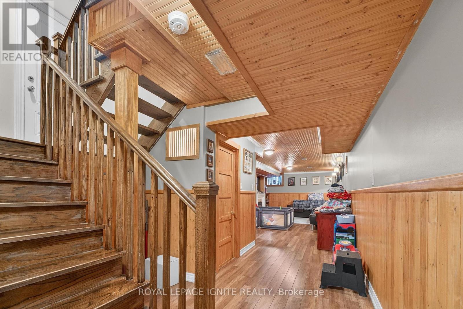 46 Lambton Avenue, Toronto, Ontario  M6N 2S1 - Photo 35 - W12447860