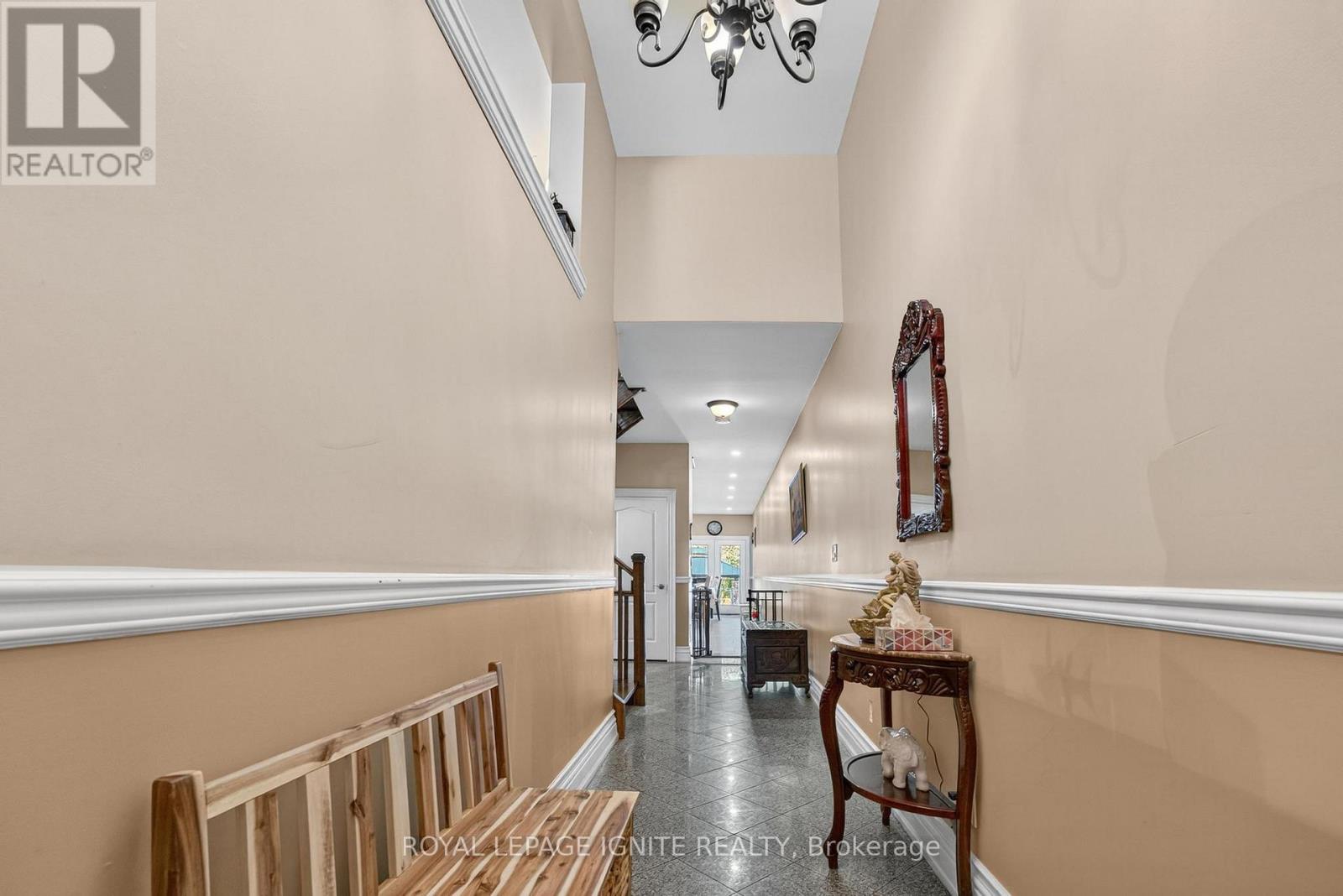 46 Lambton Avenue, Toronto, Ontario  M6N 2S1 - Photo 4 - W12447860