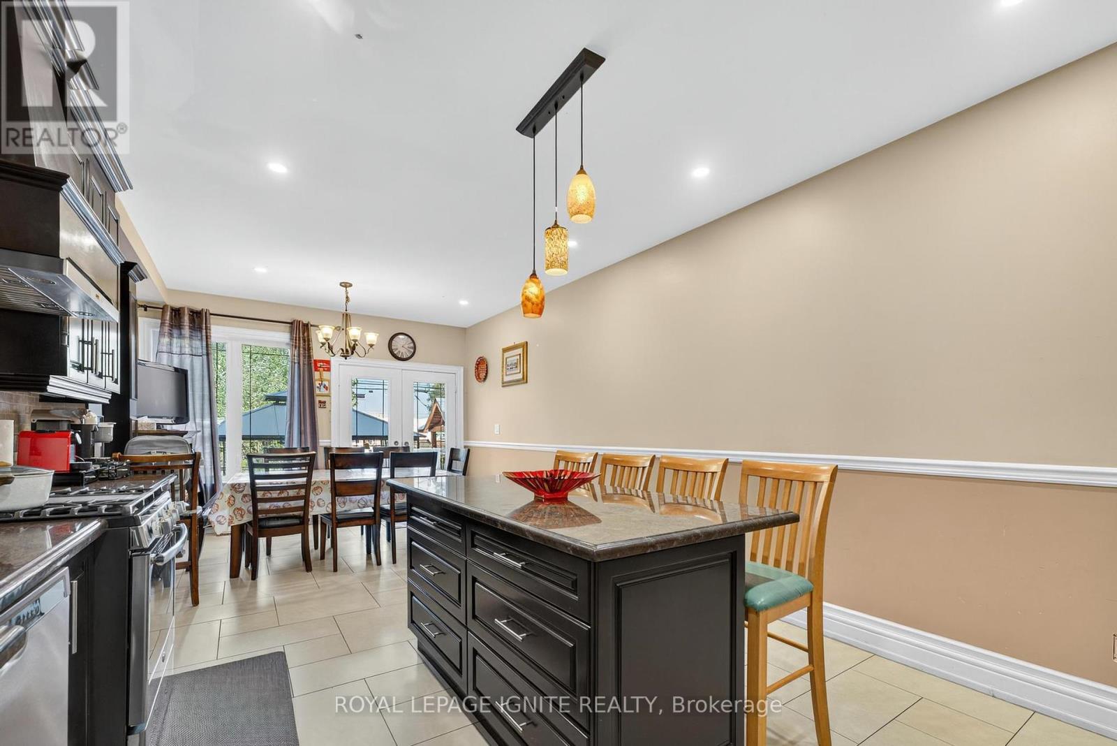 46 Lambton Avenue, Toronto, Ontario  M6N 2S1 - Photo 7 - W12447860