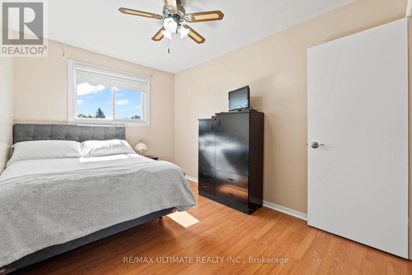 33 Forsythia Road, Brampton (Southgate), Ontario  L6T 2G2 - Photo 14 - W12447868