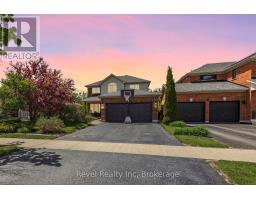 25 LAKEWOODS COURT, Barrie, Ontario