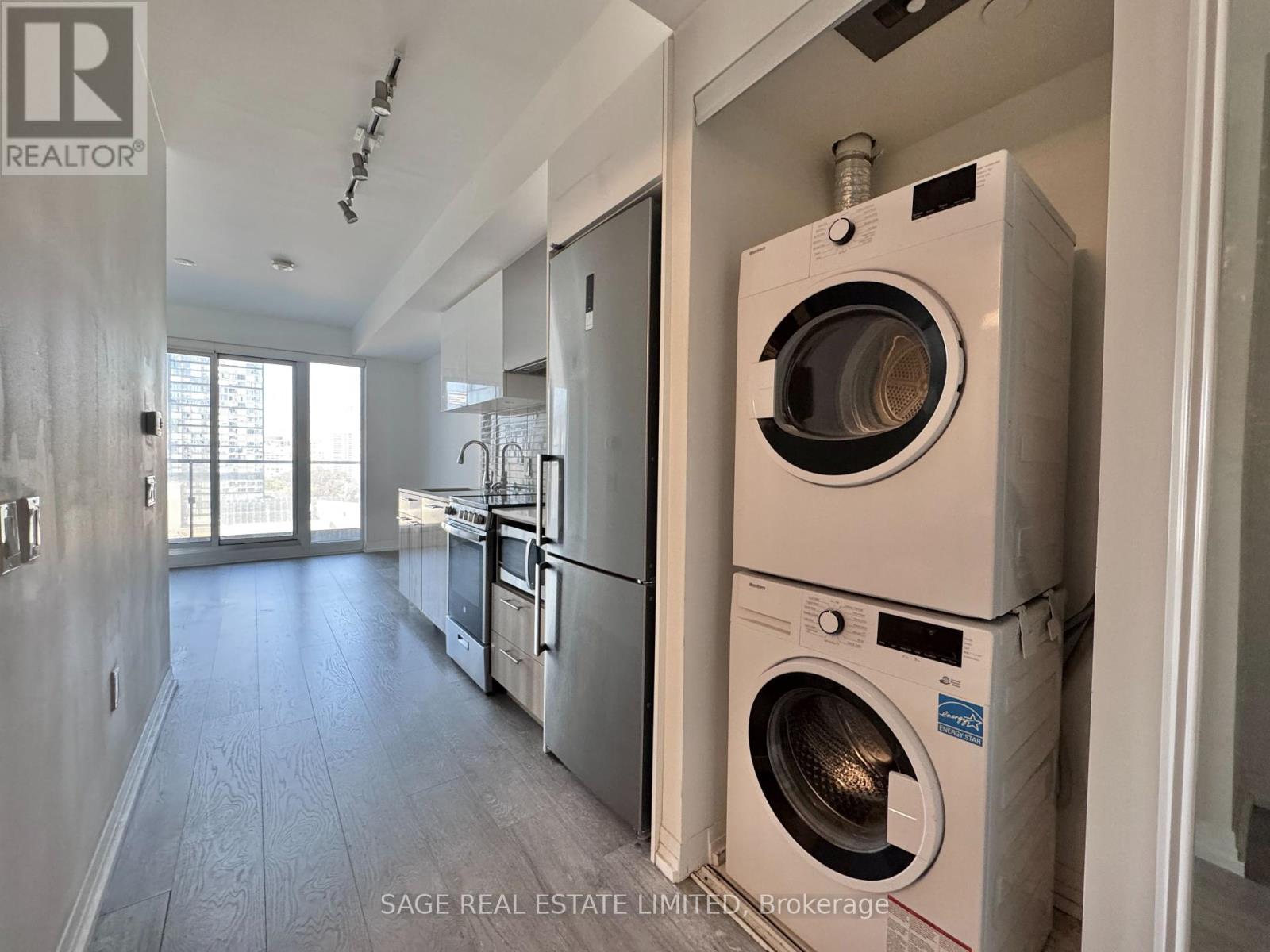 1602 - 251 Jarvis Street, Toronto, Ontario  M5B 0C3 - Photo 6 - C12401190