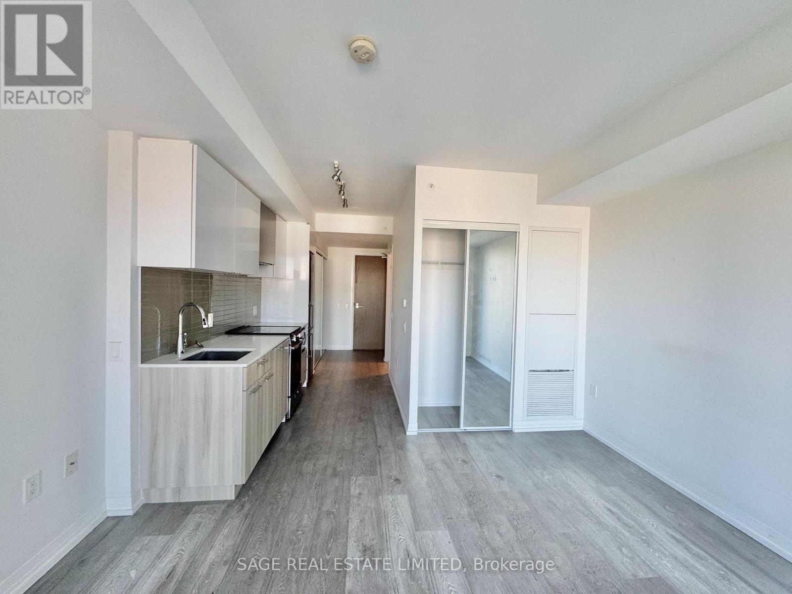 1602 - 251 Jarvis Street, Toronto, Ontario  M5B 0C3 - Photo 4 - C12401190