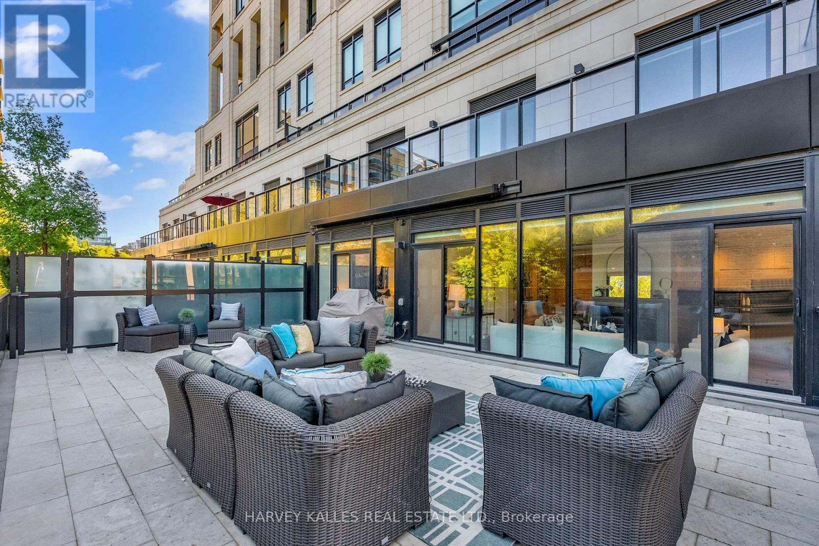 305 - 1 Forest Hill Road, Toronto, Ontario  M4V 1R1 - Photo 14 - C12446432