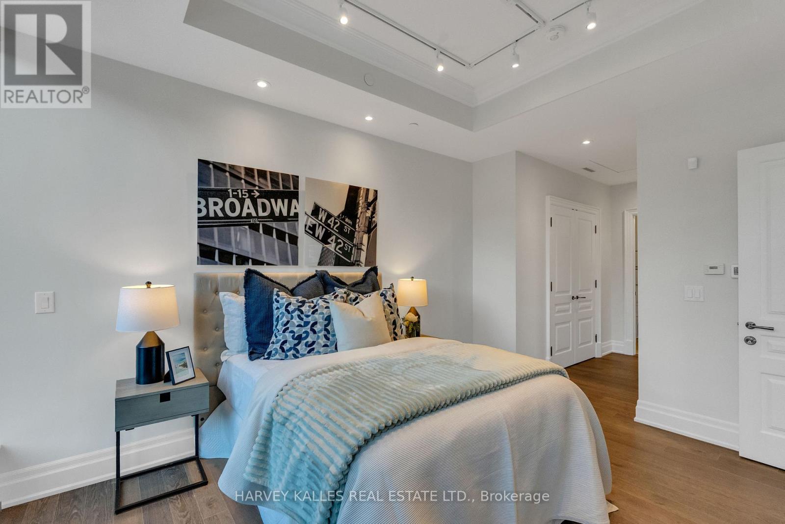 305 - 1 Forest Hill Road, Toronto, Ontario  M4V 1R1 - Photo 17 - C12446432