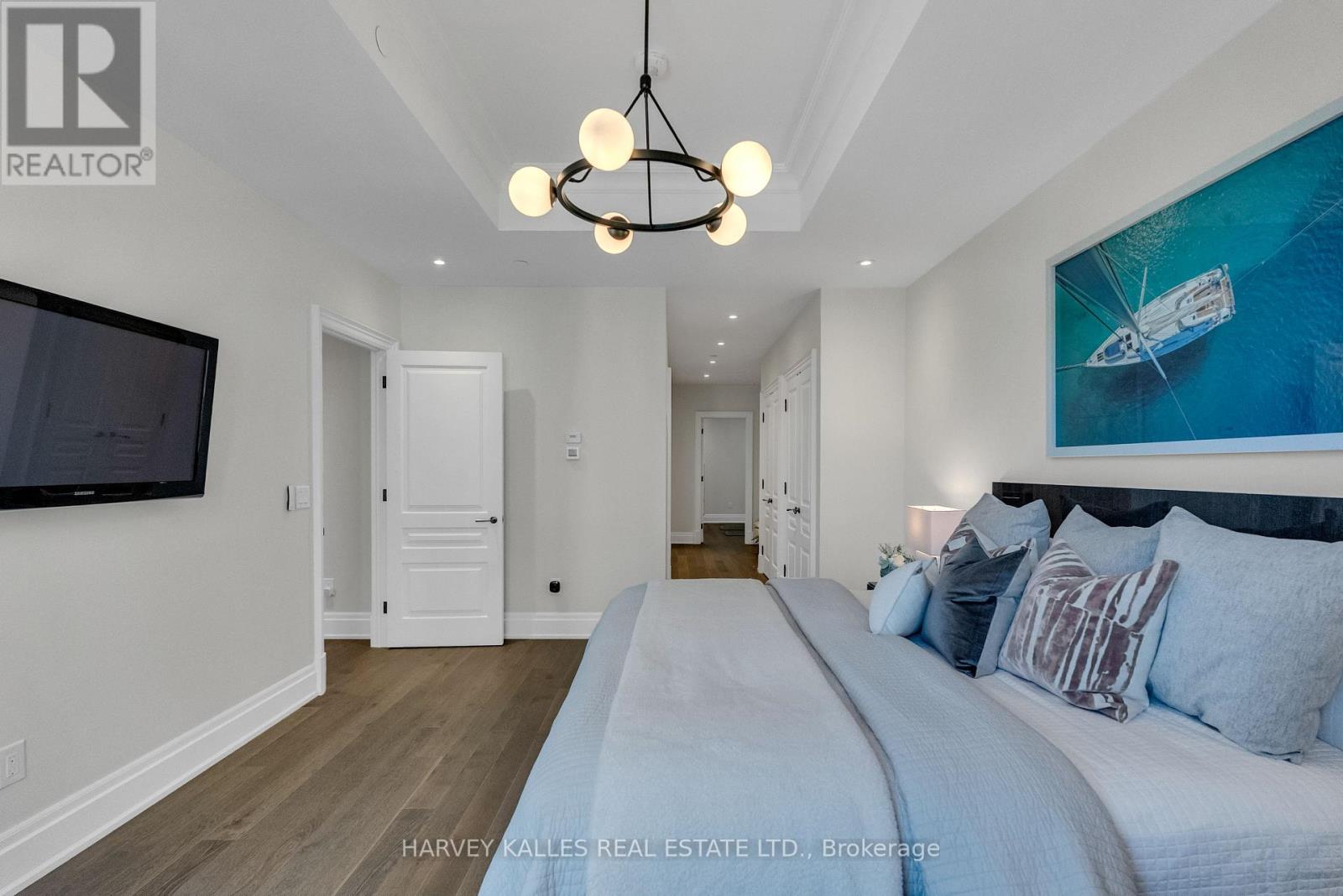 305 - 1 Forest Hill Road, Toronto, Ontario  M4V 1R1 - Photo 23 - C12446432