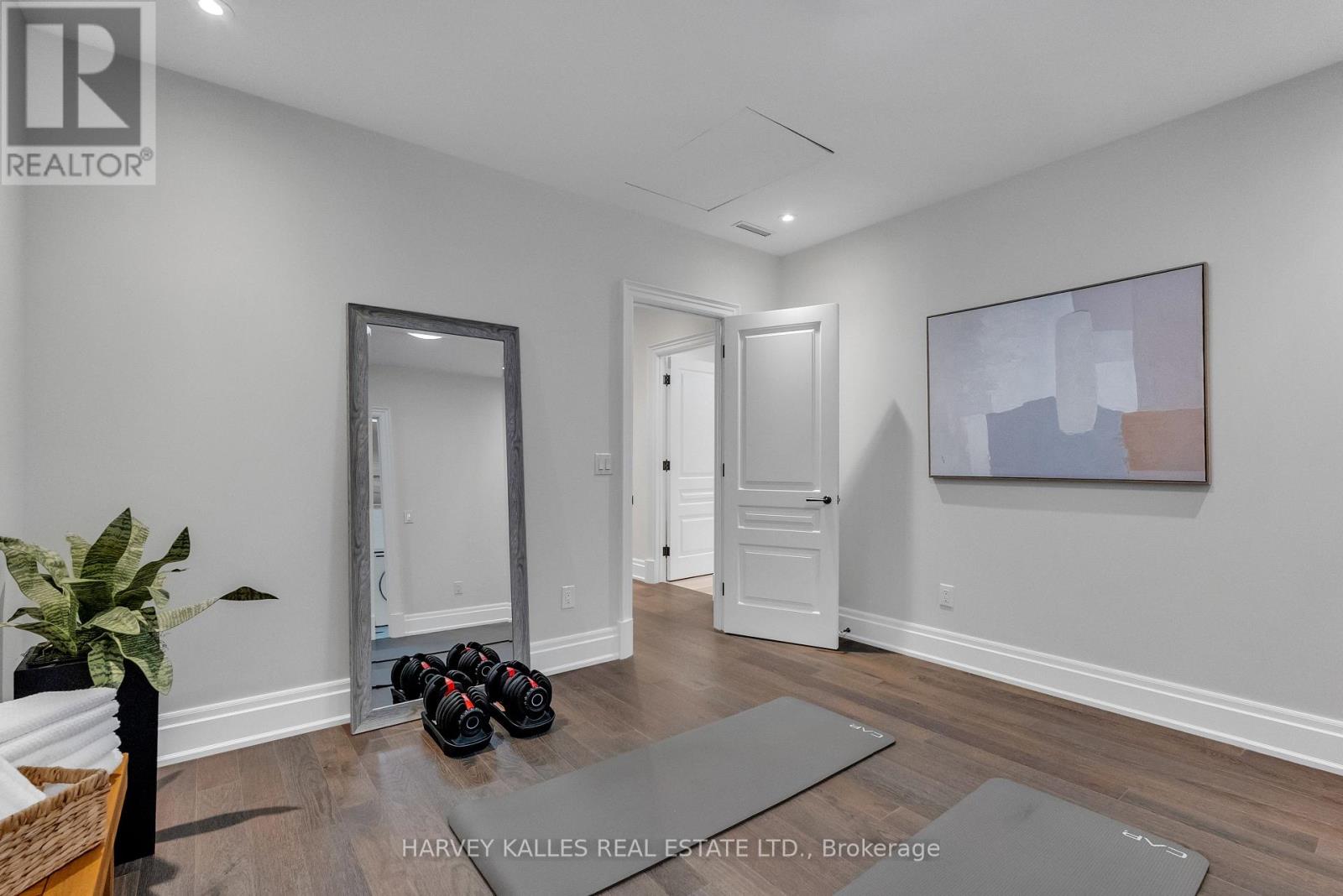 305 - 1 Forest Hill Road, Toronto, Ontario  M4V 1R1 - Photo 29 - C12446432
