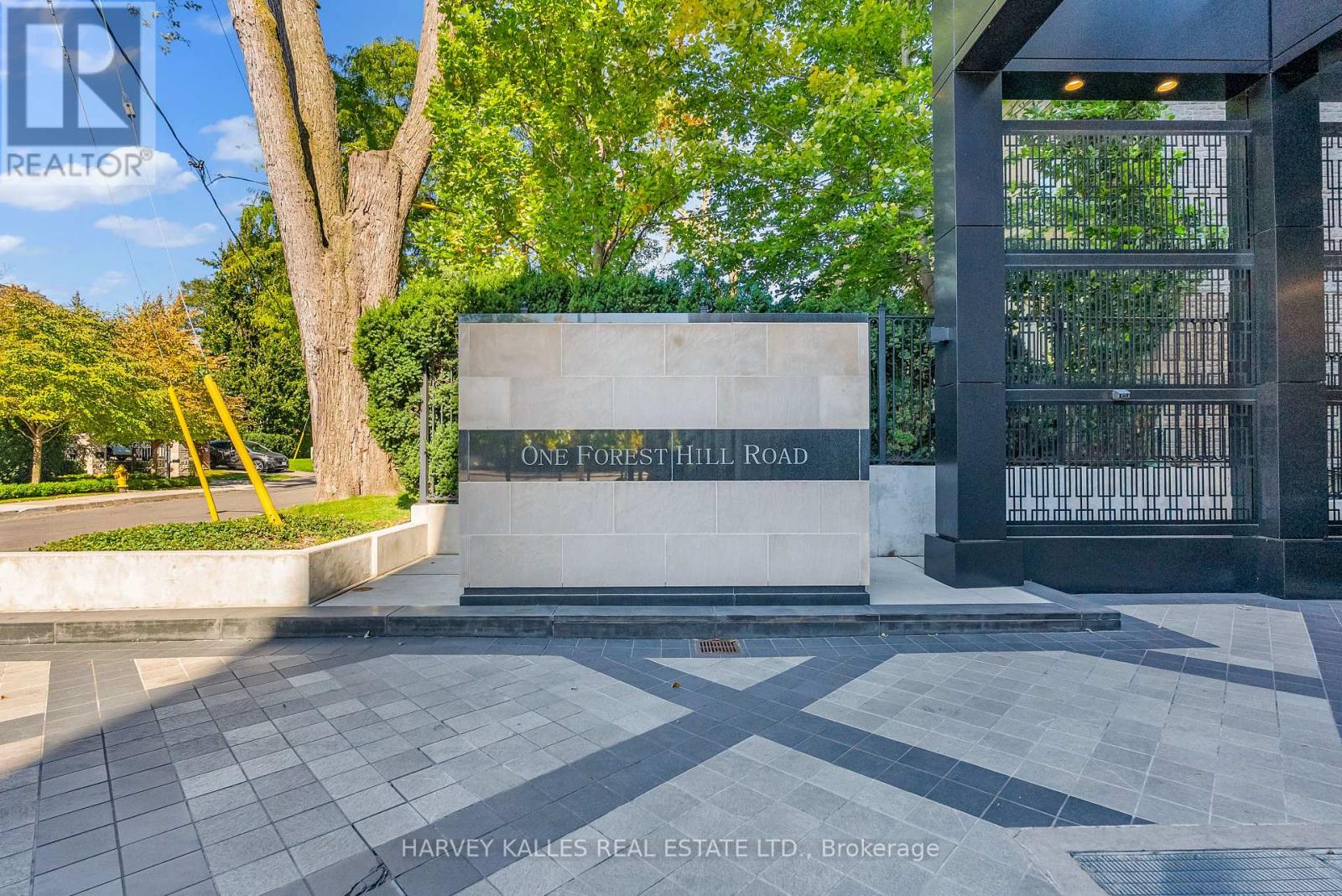 305 - 1 Forest Hill Road, Toronto, Ontario  M4V 1R1 - Photo 37 - C12446432